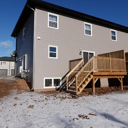 Luxury Vacation Space Apartment Moncton Exterior photo